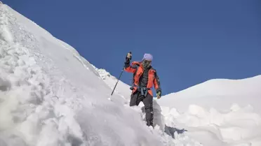 Tunceli Dağcılık Tutkunları 3 Metrelik Karla Kaplı Zirvelere Meydan Okuyor