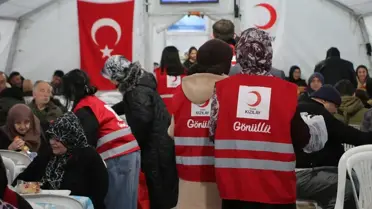 Kütahya’da 1500 Kişiye İftar Sofrası: Gönüllü Çadır Projesi
