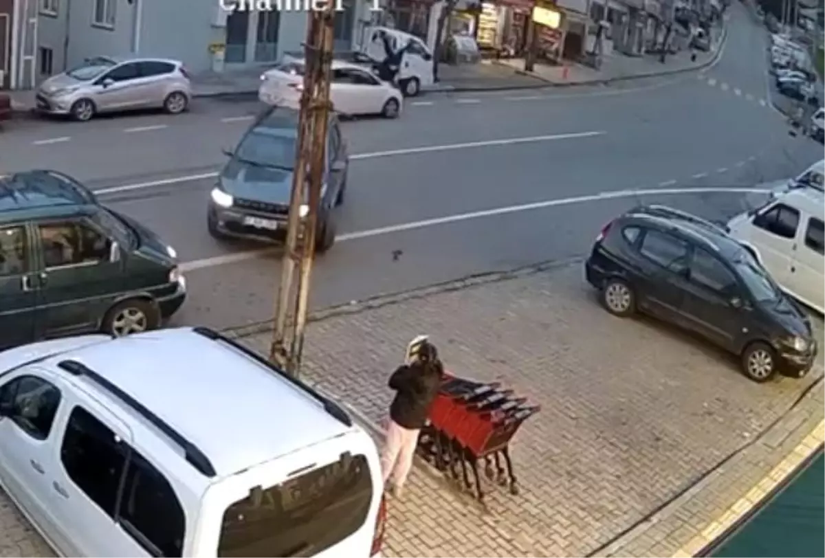 Trabzon Ortahisar’da Yaya Kazası: Genç Kadın Otomobil Çarpmasıyla Ağır Yaralandı