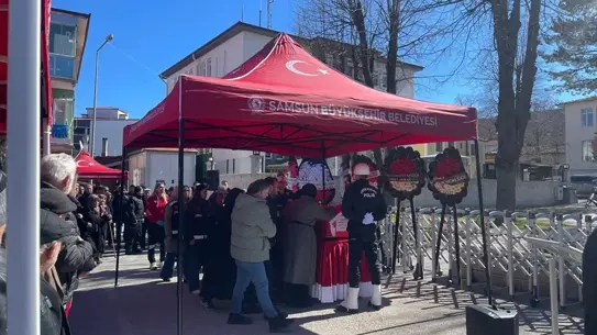 Midyat’ta Görev Başında Kalp Krizi Geçiren Polis Memuru Ogün Salurlu’nun Cenazesi Ladik’te Gerçekleştirildi
