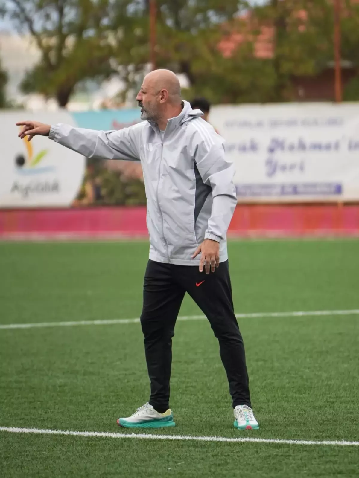 Ayvalıkgücü Belediyespor, Karşıyaka’yı Yenmek İçin Kritik Maça Çıkıyor