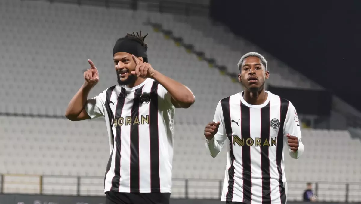 Manisa FK, Sarıyerspor'u 3-0'lık Galibiyetle Yenerek Kötü Serisini Kırdı