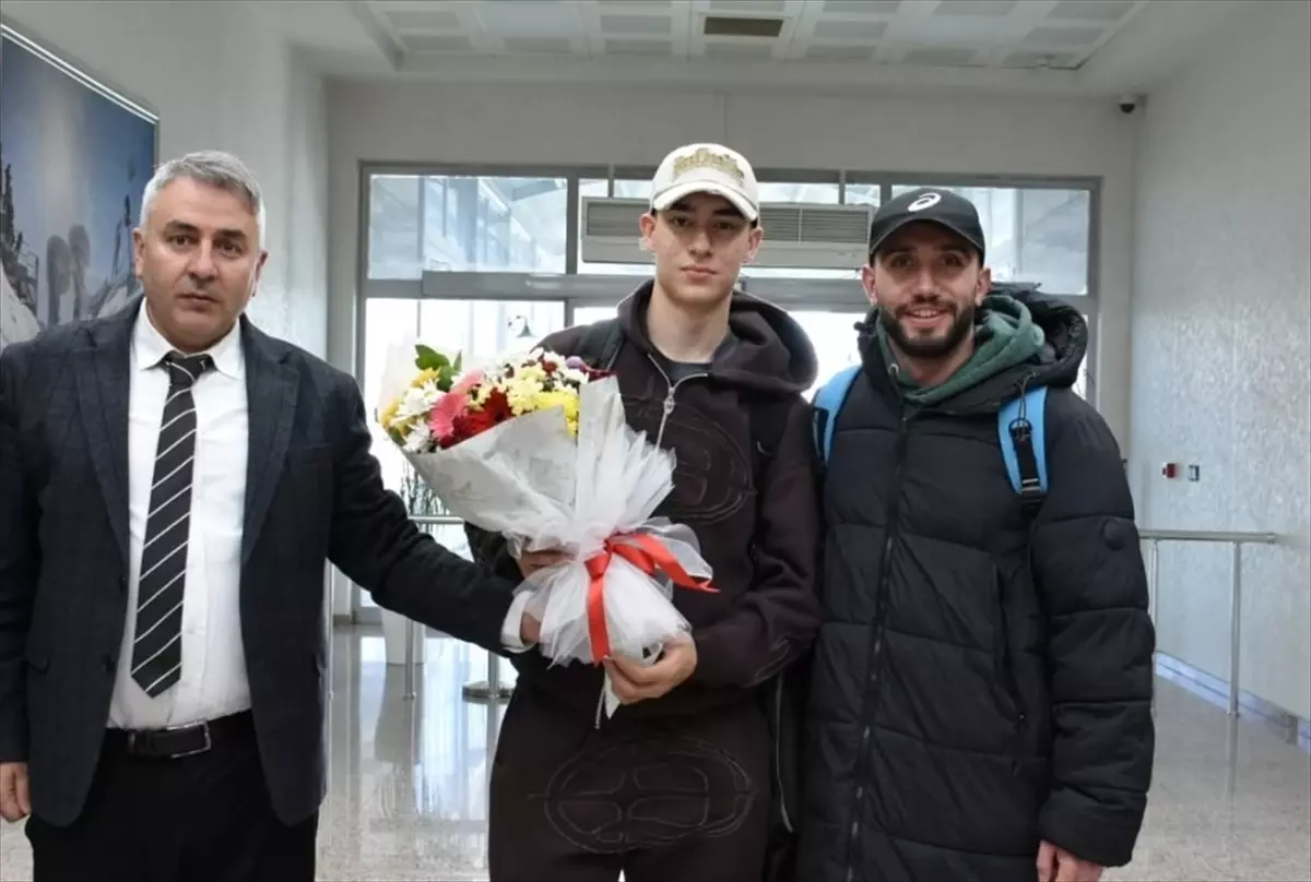 İlyas Karadağ, Macaristan’da Avrupa Kupası’nda Altın ve Gümüş Madalyalar Kazandı