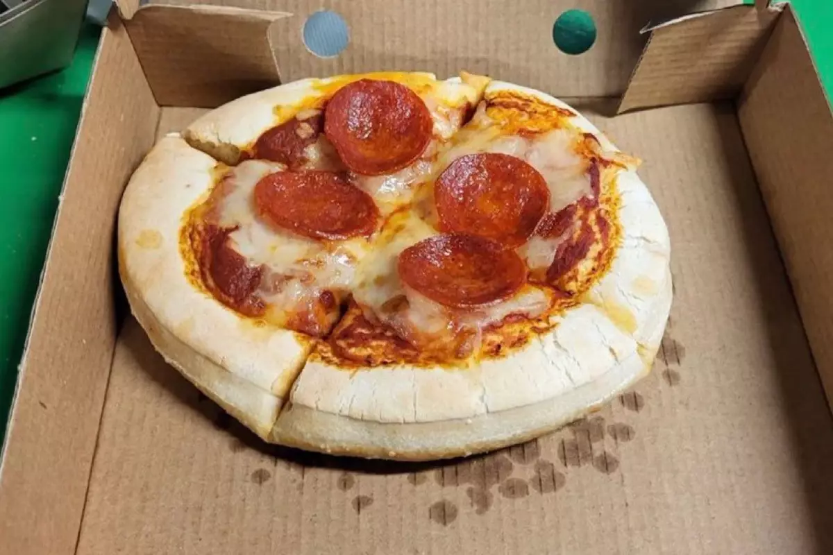 Celtic Park’ta 6 Euroye Mini Pizza: Taraftarların Bölündüğü Lezzet Tartışması