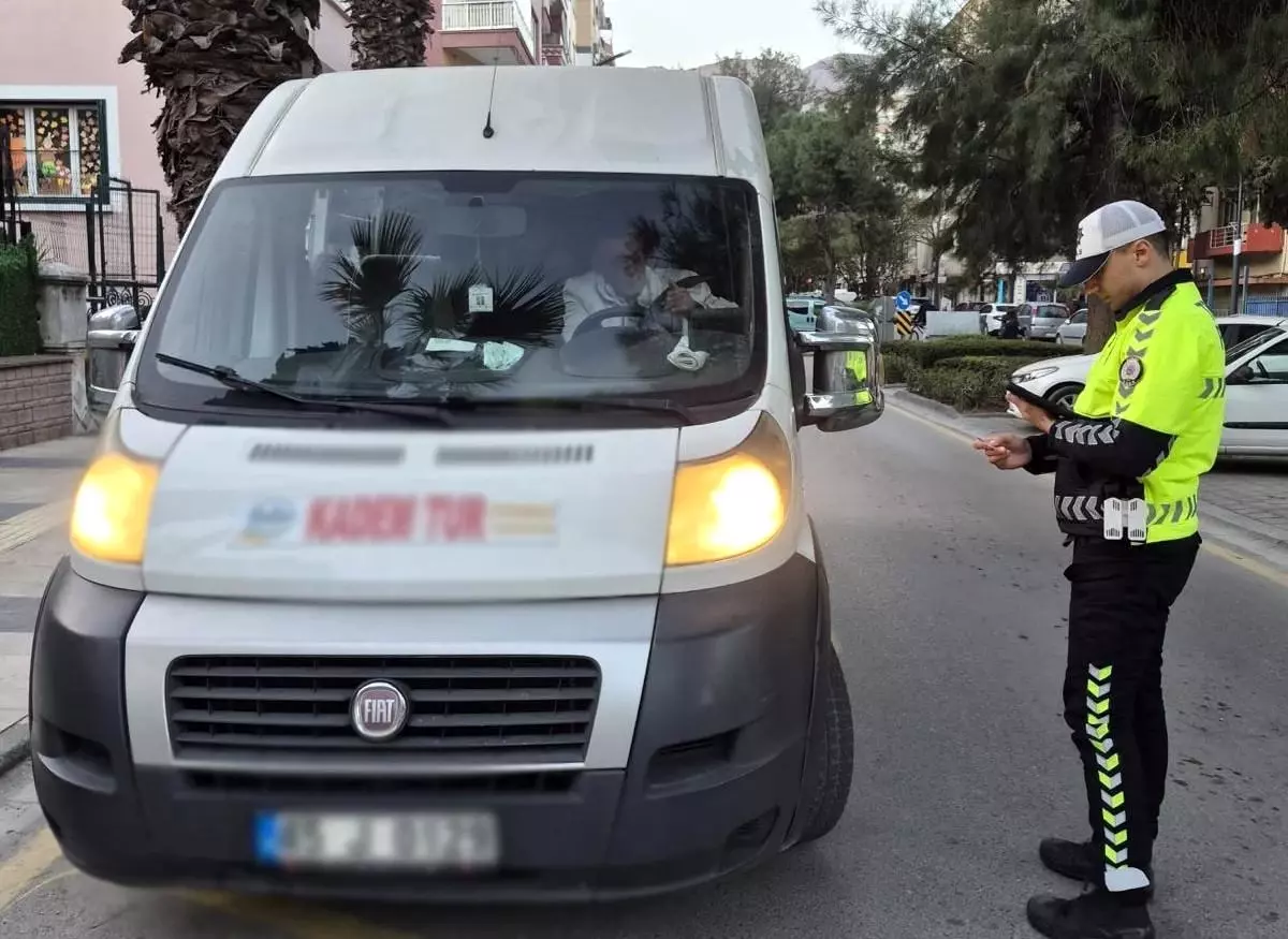 Manisa’da Okul Servis Denetiminde 24 Sürücüye Toplam 90 Bin Lira Ceza Kesildi