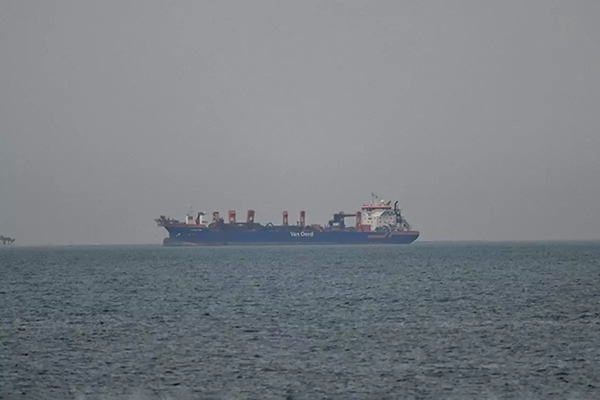 Uraloğlu: Hürmüz Boğazı'nda 15 Türk Gemisi Güvenle Bekliyor