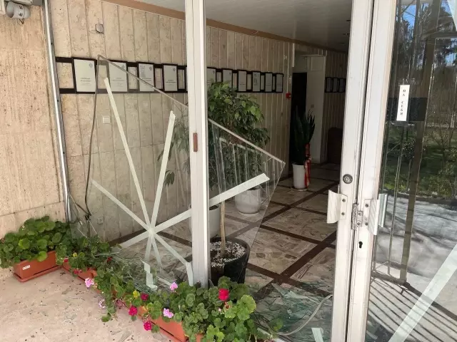 Patlamadan sonra bina dış görüntüsü