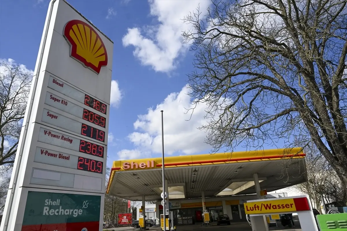 Almanya, Akaryakıt Piyasasını Düzenlemek İçin Avusturya Modelini Benimsiyor