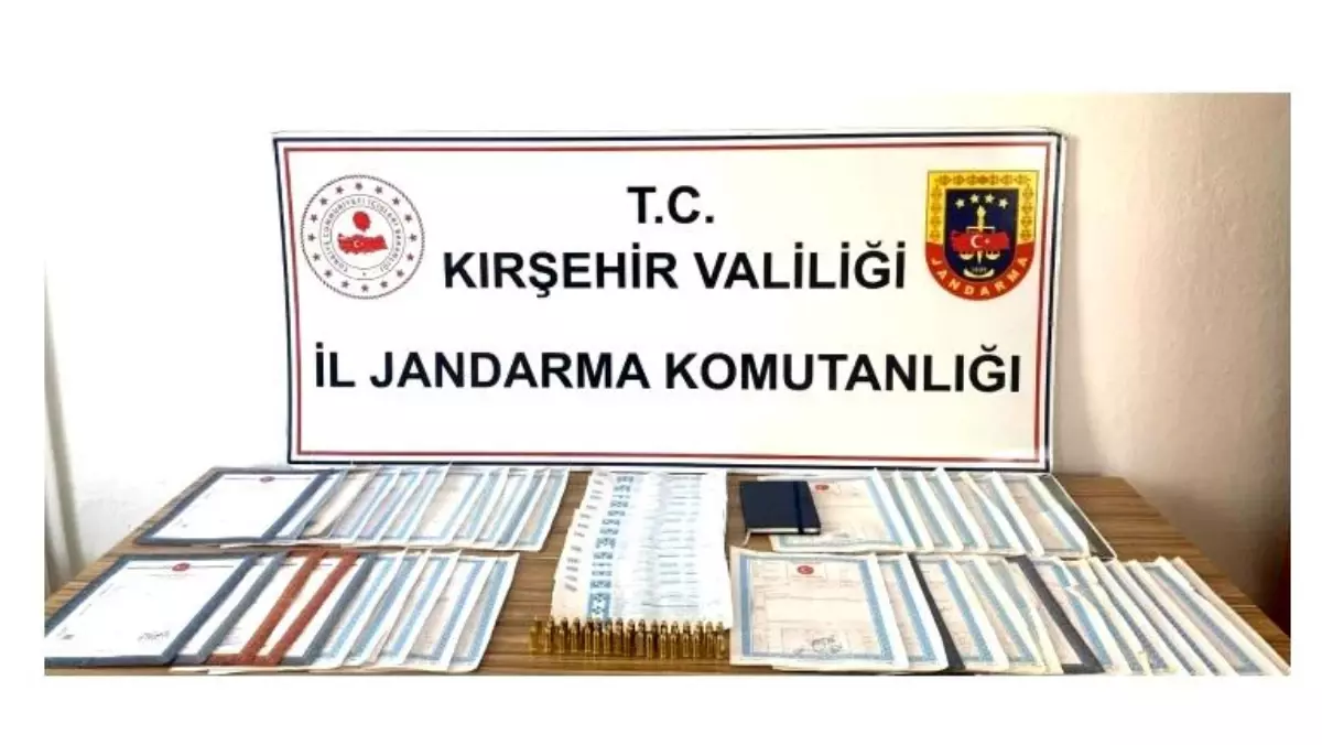 Kırşehir'de Tefecilik Şebekesine Darbe: Jandarma 3 Şüpheliyi Gözaltına Aldı