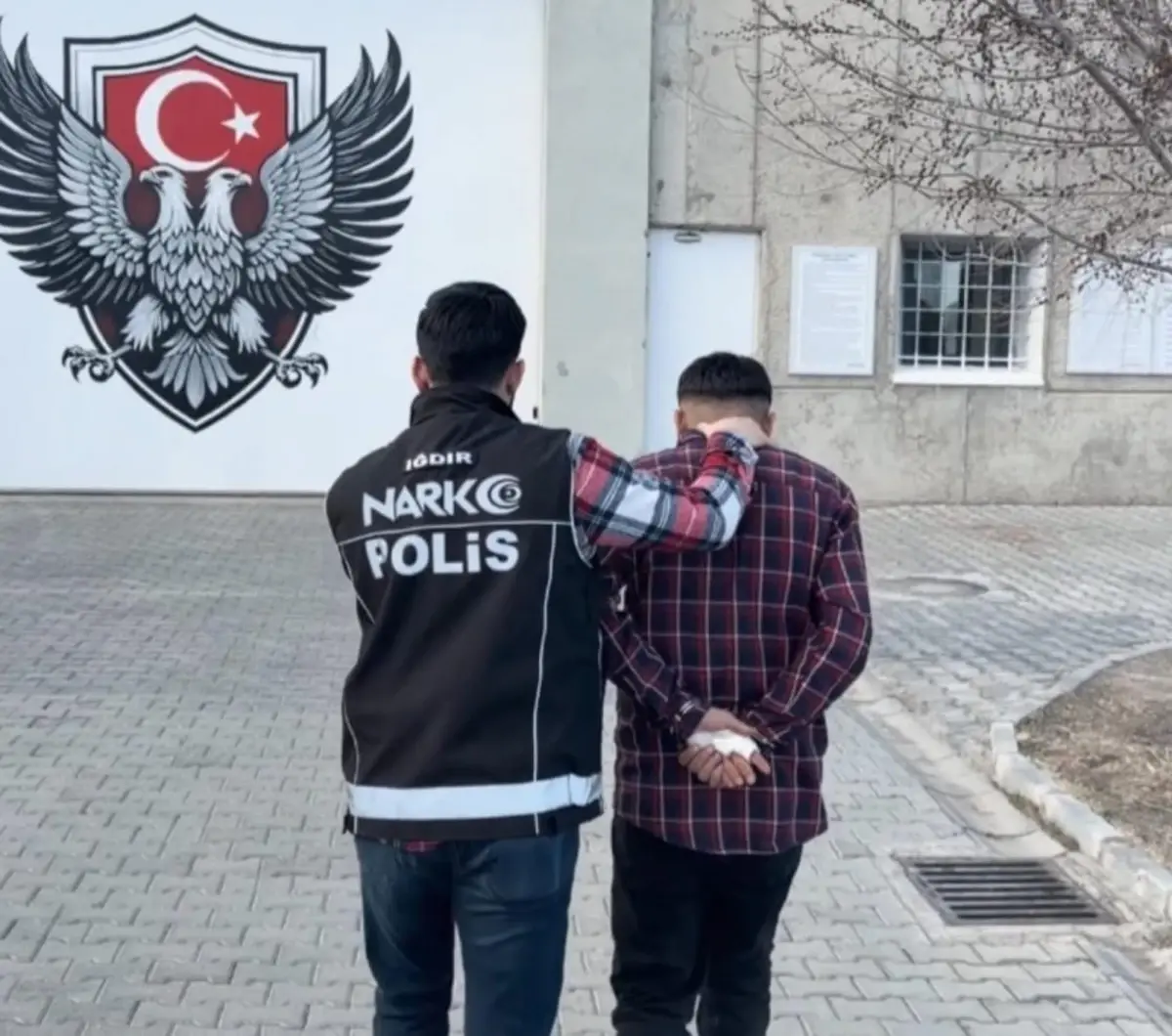 İğdır’da 20 Yıl 8 Ay Hapisli Suçlu İran Sınırını Aşarken Yakalandı