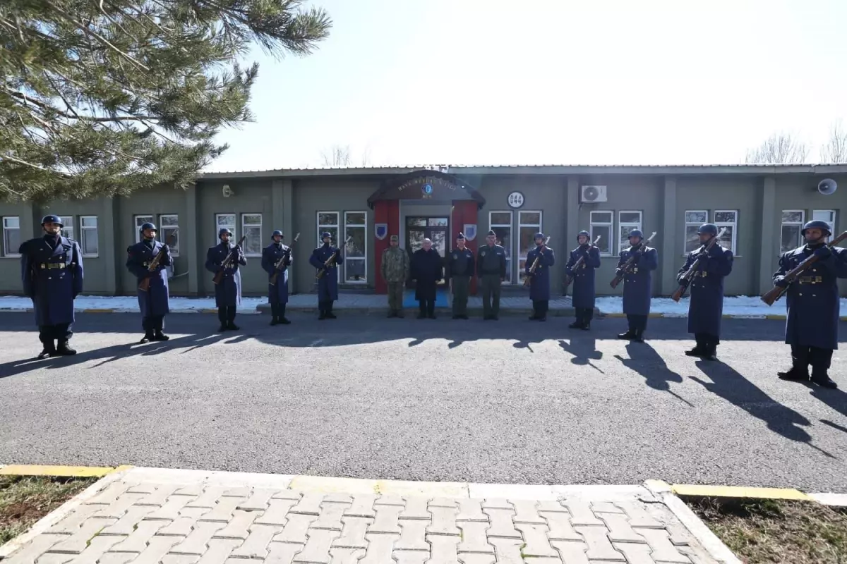 Milli Savunma Bakanı Yaşar Güler, Muş Hava Meydanı'nda Denetim Yaptı