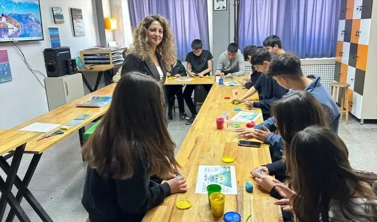 Datça’da Çevre Günü: Öğrenciler Atık Dönüşümünü Canlandırdı