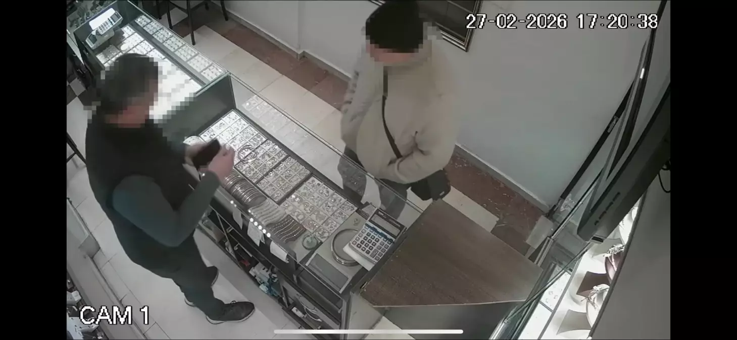 Kocaeli'de Cinayet Zanlısının Evinde Çeşitli Silahlar Ele Geçirildi