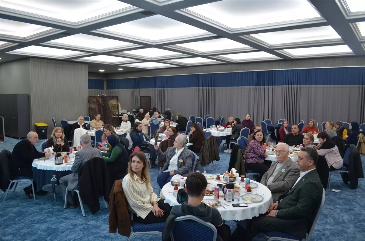 GTÜ Öğrencileri İftar Sofrasında Nesiller Arası Dayanışmayı Güçlendirdi