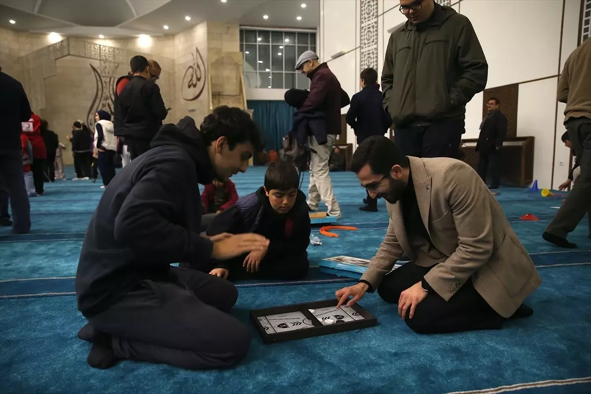 Antakya’da Ramazan’da 600 Öğrenci ve Aileleri Cami Buluşmasına Katıldı