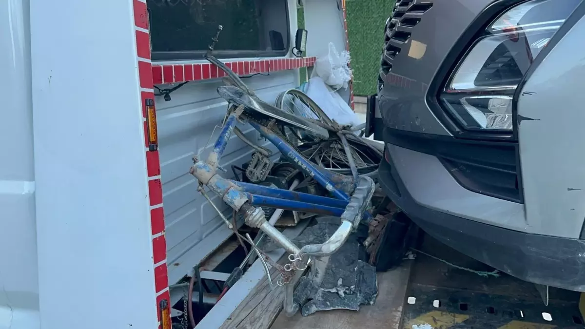 İznik'te 63 Yaşındaki Bisikletçi Trafik Kazasında Hayatını Kaybetti