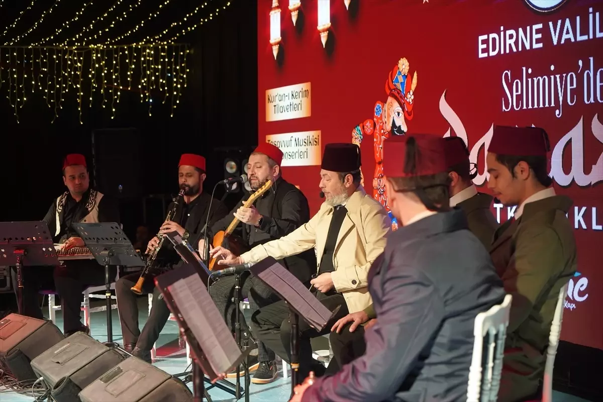 Edirne Selimiye Meydanı’nda Ramazan’ın Lezzetli ve Dostane Buluşması “Sohbet-i Helva, Lezzet-i Mana”