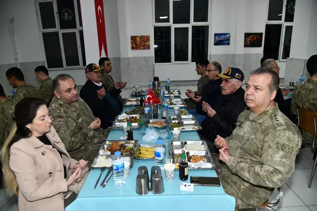 Tekirdağ Valisi Recep Soytürk, Şehit Aileleri ve Gazilerle İftar Sofrasında Buluştu