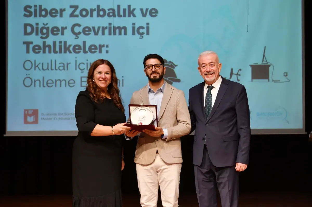 İKÜ ve İl Milli Eğitim Müdürlüğü'nden Siber Zorbalıkla Mücadele Paneli