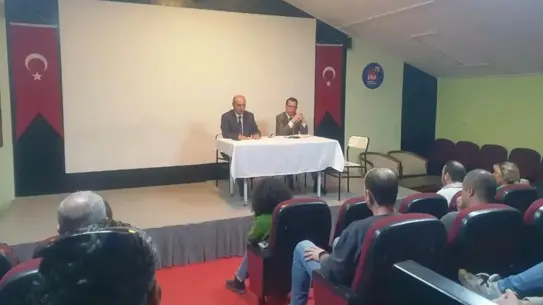 Toplantıda sunulan güvenli sınıf ortamı görselleri