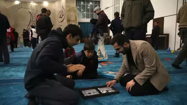 Camide toplanan öğrenciler ve aileleri