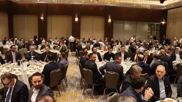 İftar sofrasında sunulan geleneksel yemekler