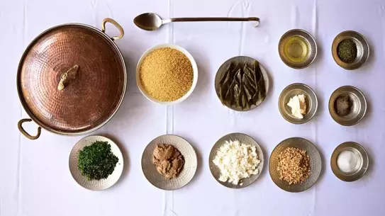 Burdur Sarma Aşı servis tabakları