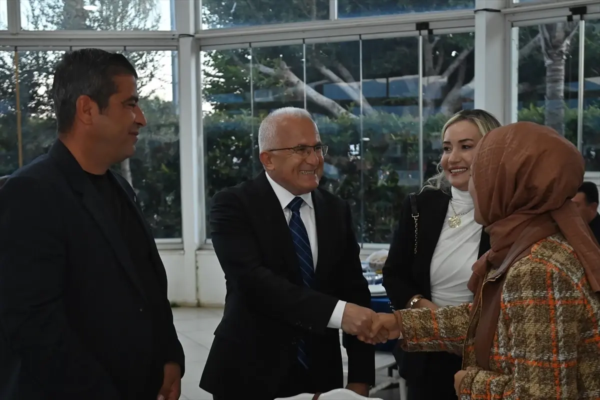 Kumluca’da Protokol Üyeleri Ramazan Sofrasında Bir Araya Geldi