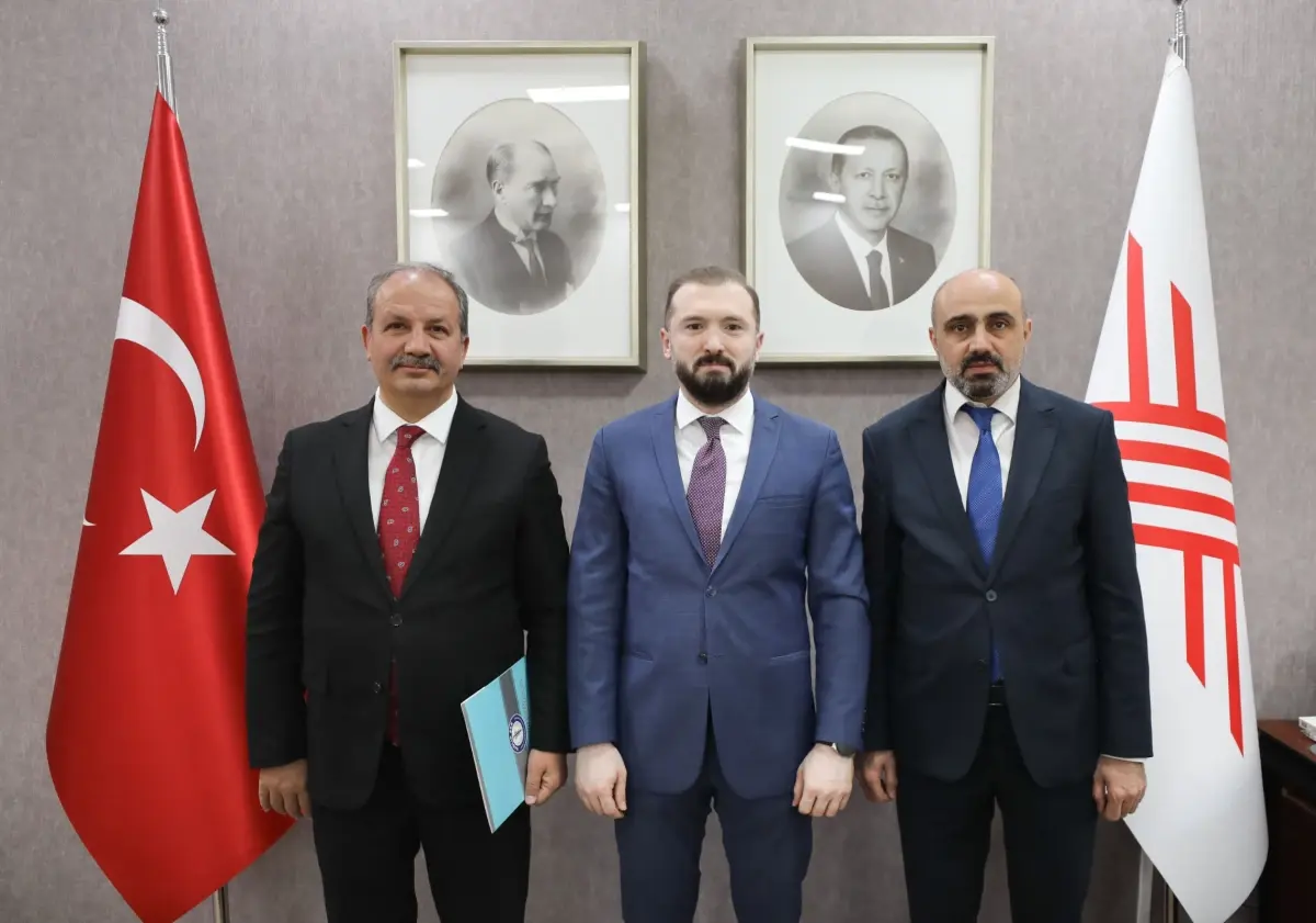 Sağlık-Sen, YÖK'ü Üniversite Hastanelerinin Mali Sorunları Üzerine Bilgilendirdi