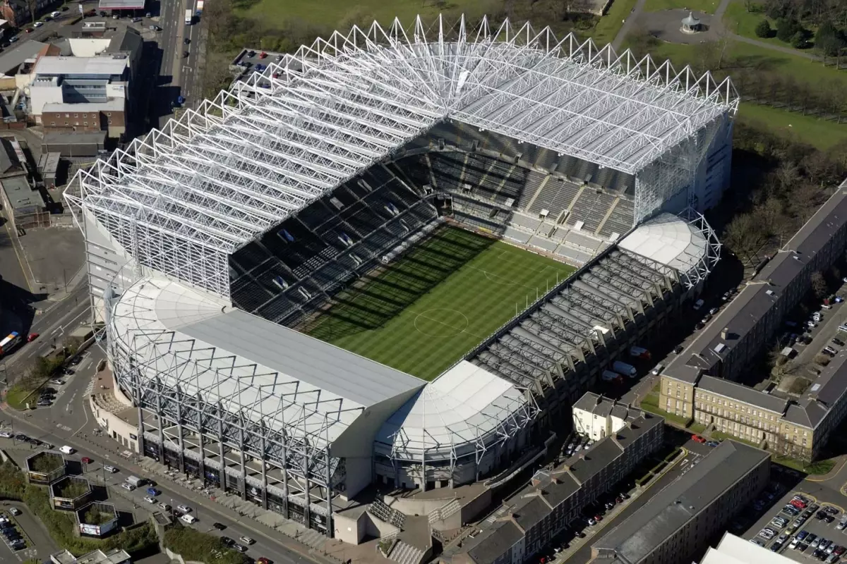 Yanlış Stadyumda Şaşkın Taraftar: Barcelona Maçını Kaçırdı, Exeter City'yi İzledi