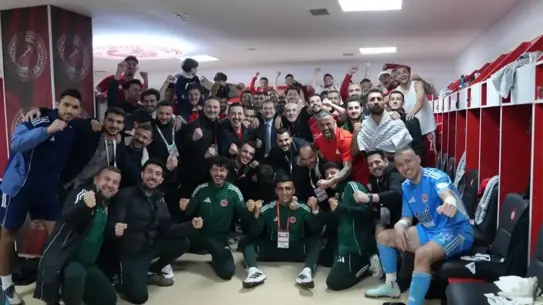 Maçın kritik anlarından bir fotoğraf