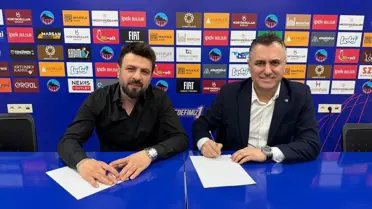 Bülent Akan'ın teknik direktörlük fotoğrafı