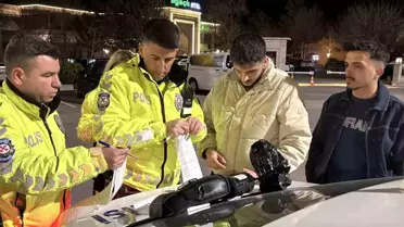 Aksaray’da Abartılı Egzozlu Araç Trafik Güvenliğini Tehlikeye Atarak 19.710 TL Ceza Aldı