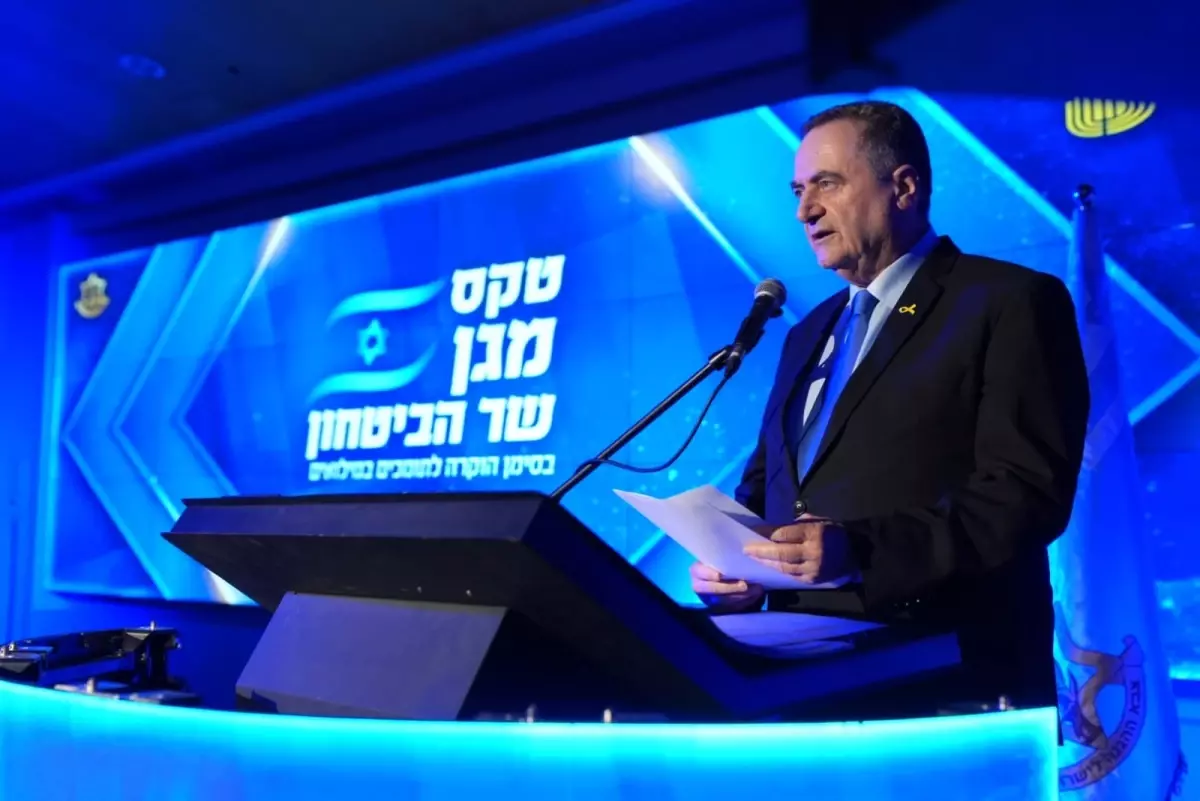 İsrail Savunma Bakanı Katz, Lübnan Operasyonunu Genişletme Kararını Açıklıyor