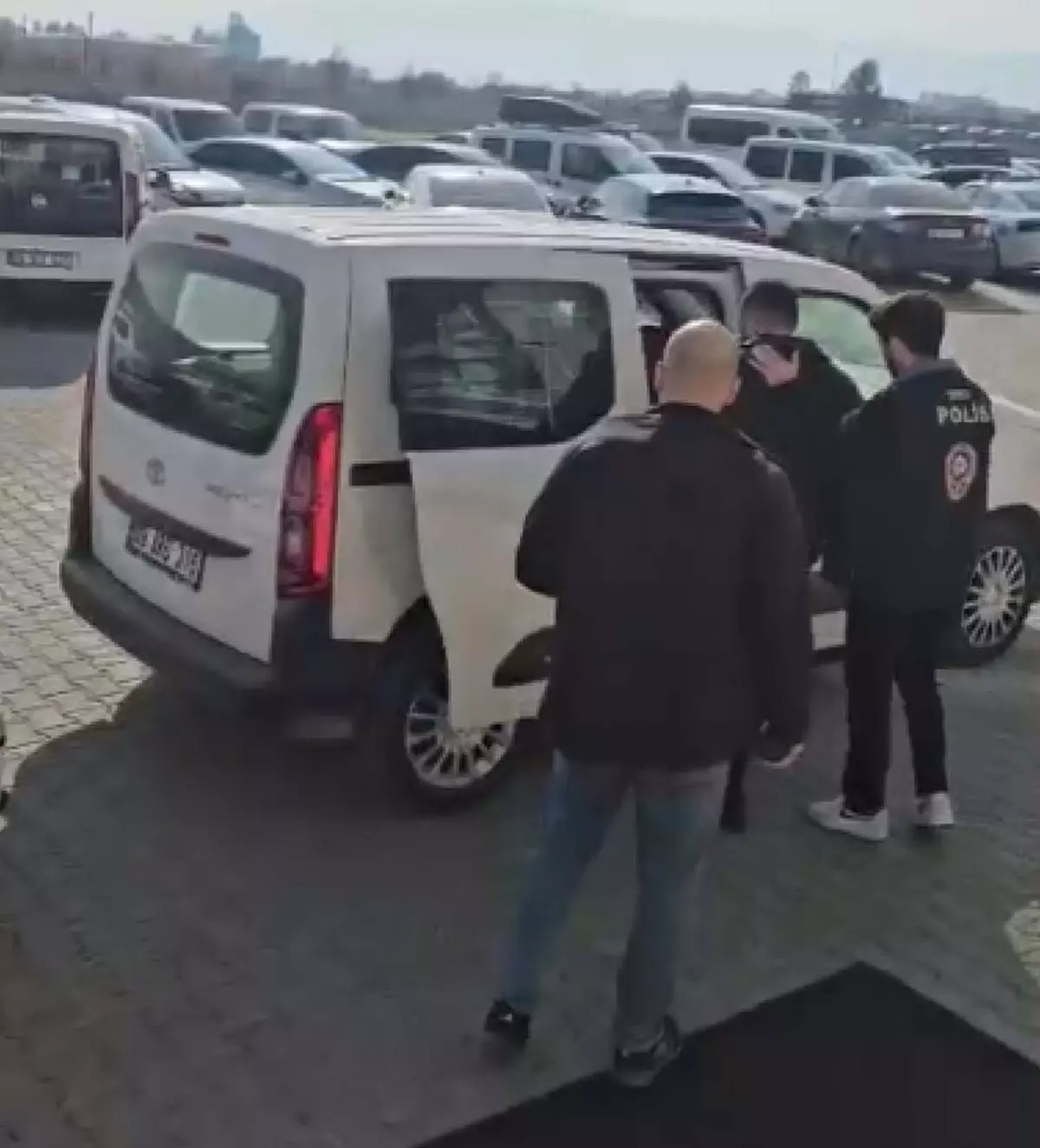 Aydın’da Ücret İadesi Dolandırıcılığına Büyük Operasyon: 3 Şüpheli Gözaltı, 1 Tutuklama