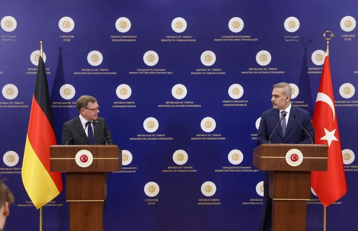 Almanya’da Fidan‑Wadephul Görüşmesi: İsrail’in Lübnan’a Yönelik Saldırısı ve Bölgesel Riskler