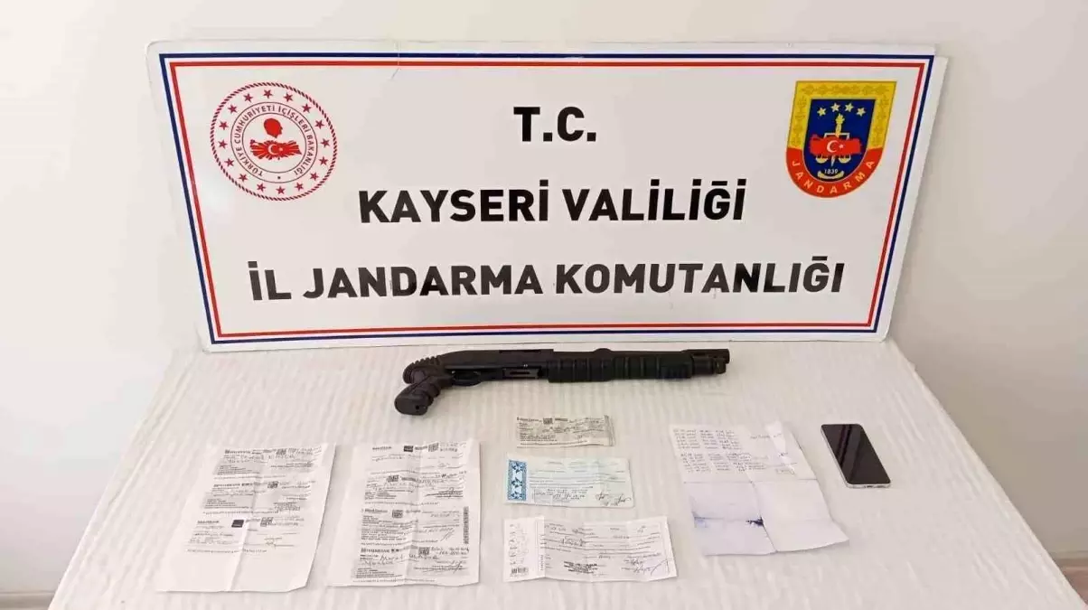 Kayseri'de Jandarma Usulsüz Faaliyetleri Bastırdı: Tefecilik Şebekesi Çökertildi
