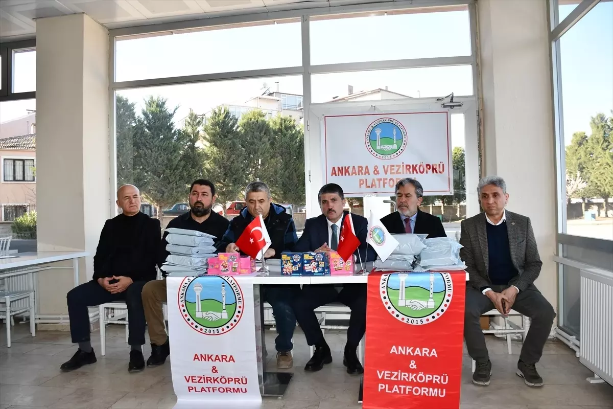 Vezirköprü'de Bayram Coşkusu: 555 Öğrenciye Kıyafet ve Harçlık