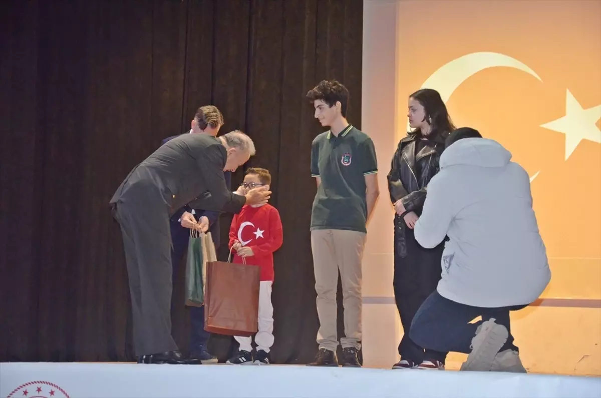 Gelibolu’da 12 Mart İstiklal Marşı Kabulu Coşkuyla Kutlandı