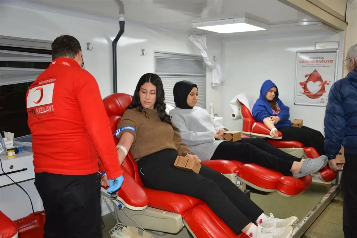 Havza’da KYK Yurdu’nda 44 Ünite Kan Bağışı Toplandı