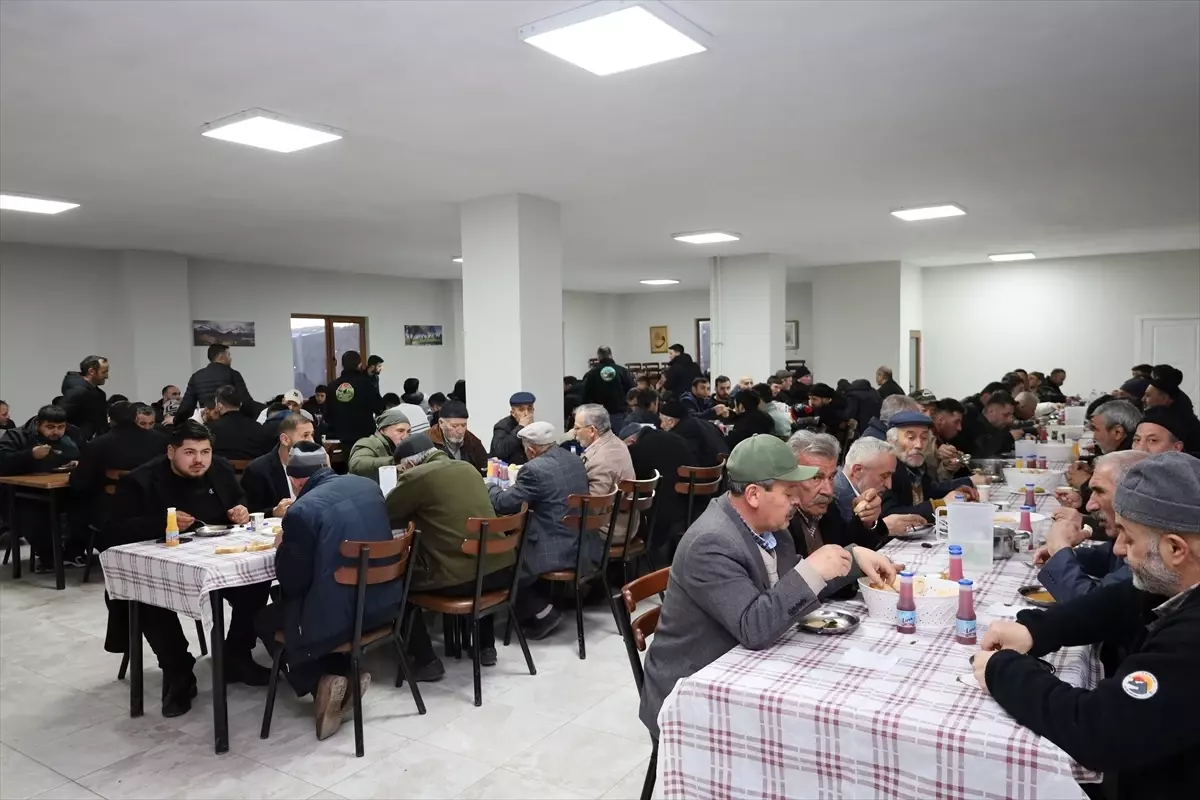 Kayıören Köyü’nde Ramazan Sofrası: Birlikte İftar Keyfi