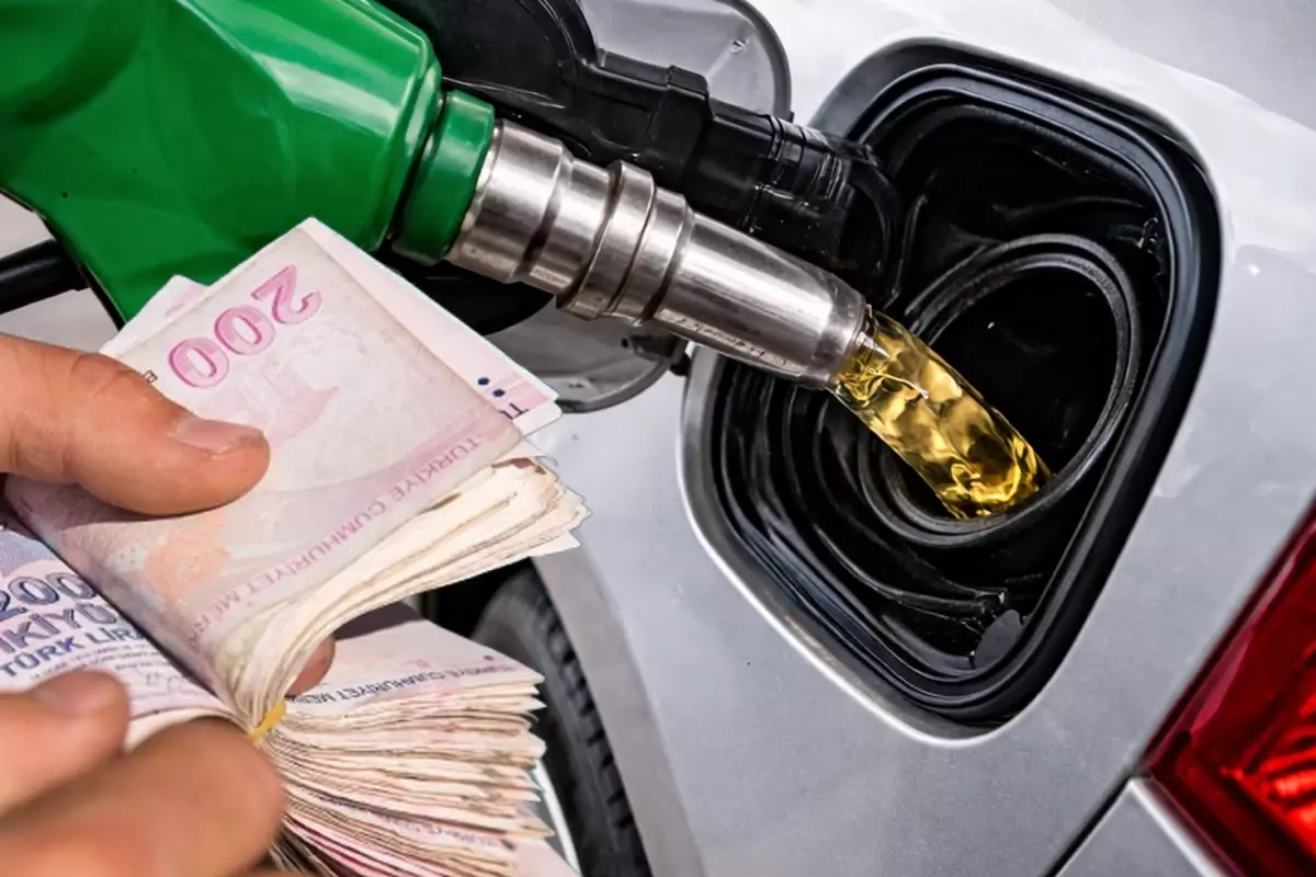 Akaryakıtta Çifte İndirim: Benzin 3 TL, Motorin 4,58 TL Düşüşe Geçti