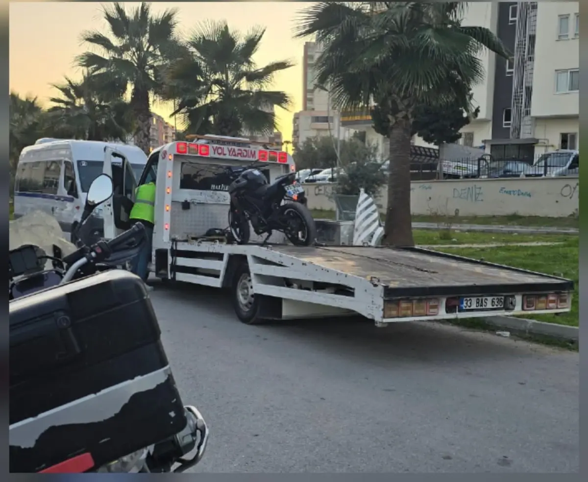 Tarsus’ta Akrobatik Motosiklet Sürüşüne Rekor Cezayı Kesildi
