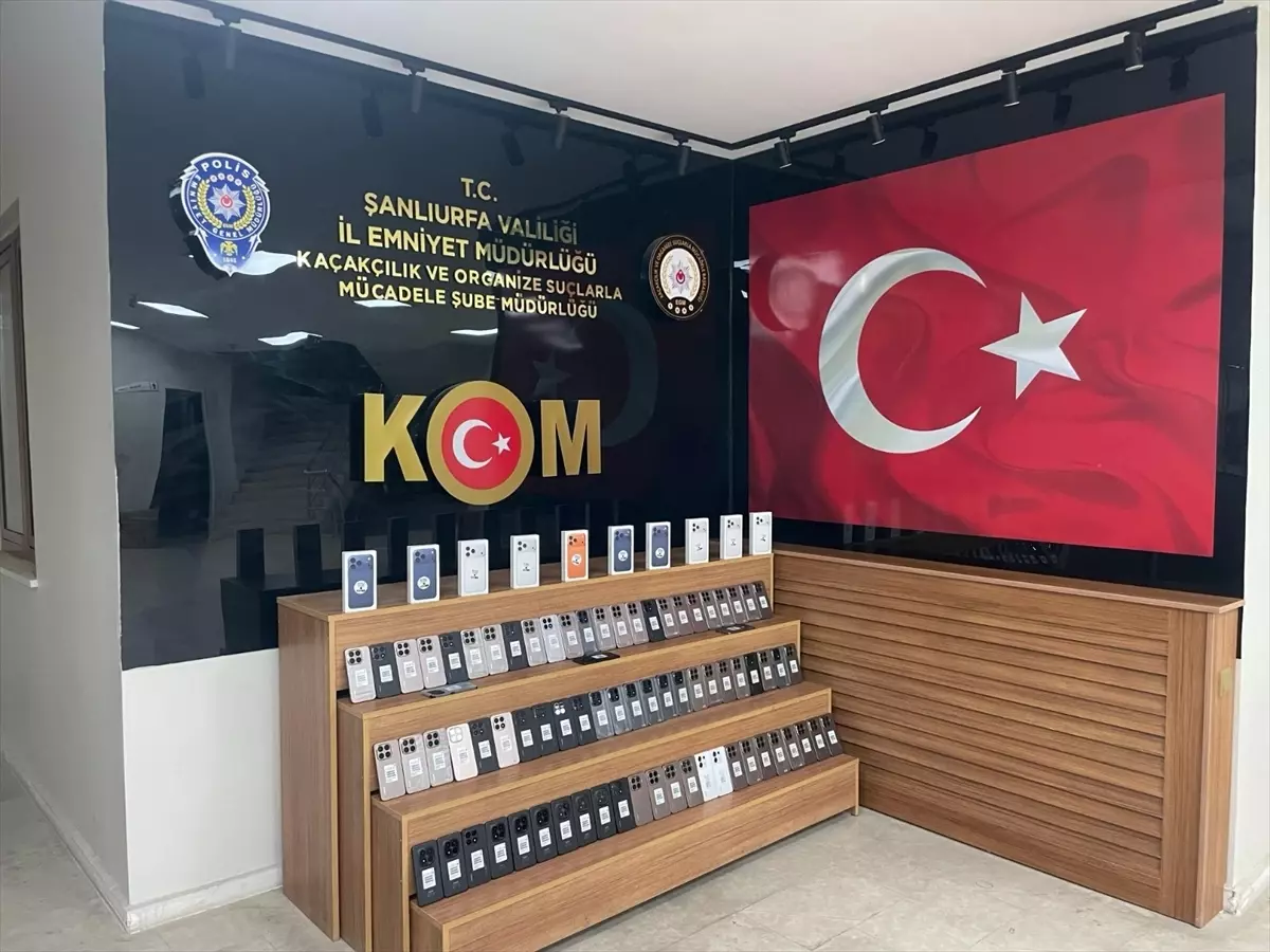 Şanlıurfa’da 85 Kaçak Cep Telefonu Gümrükten Ele Geçirildi