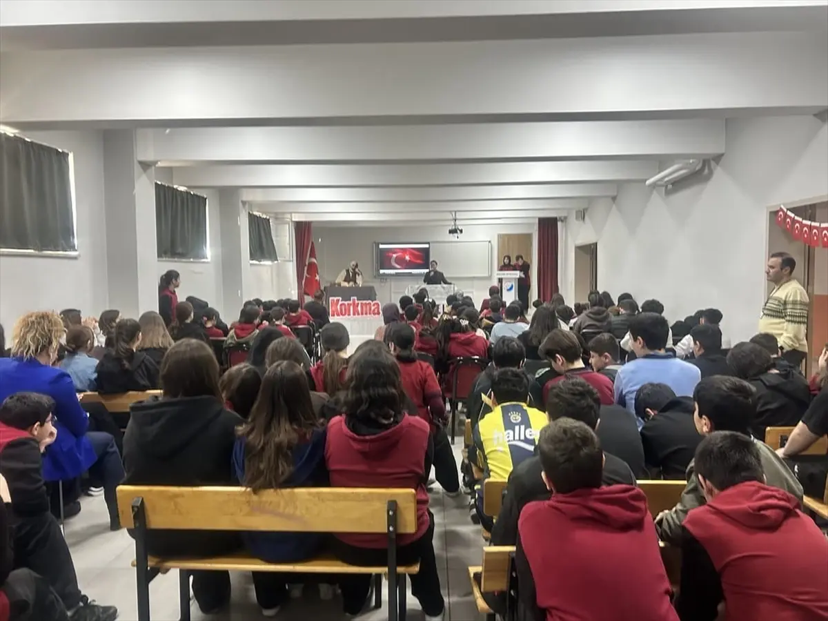 Turhal’da İstiklal Marşı’nın Kabulü Coşkulu Etkinlikle Kutlandı