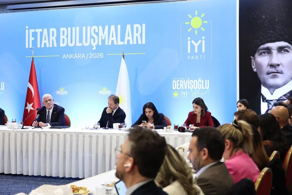 Dervişoğlu'ndan İYİ Parti Üzerine Çarpıcı Açıklama: “Şemsiye Parti” İddiası