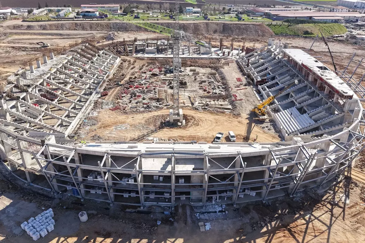 Kahramanmaraş’ta 2 Milyar TL’lik Yeni Stadyum Projesi Hız Kesmeden İlerliyor