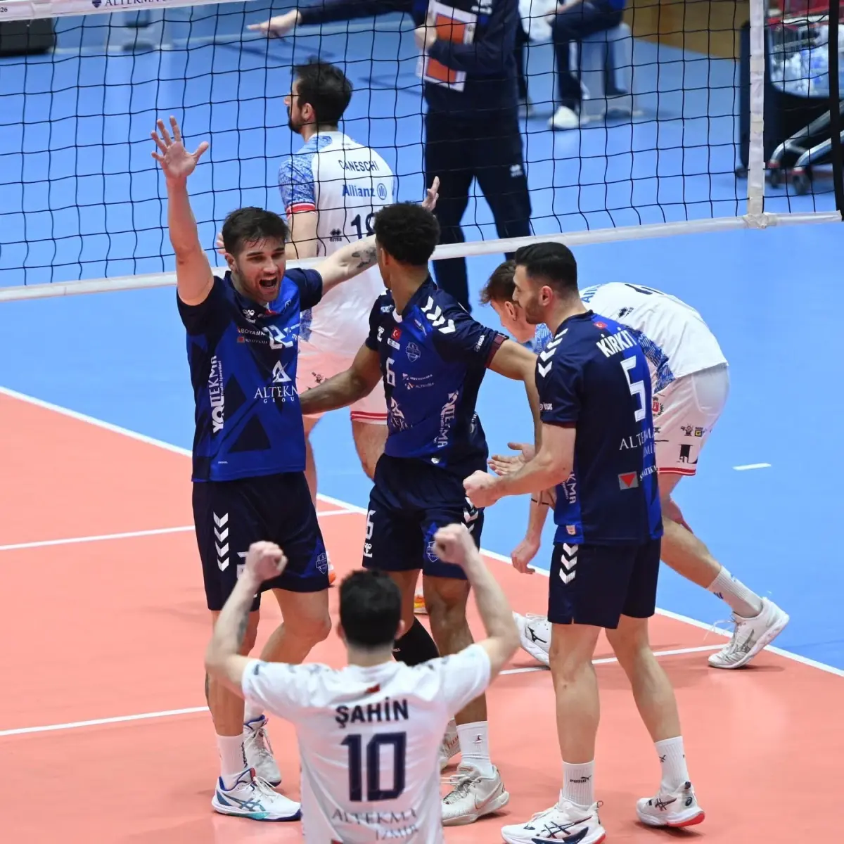 Altekma, Avrupa Kupası Yarı Finalinde Allianz Milano'ya 3-1 Yenildi