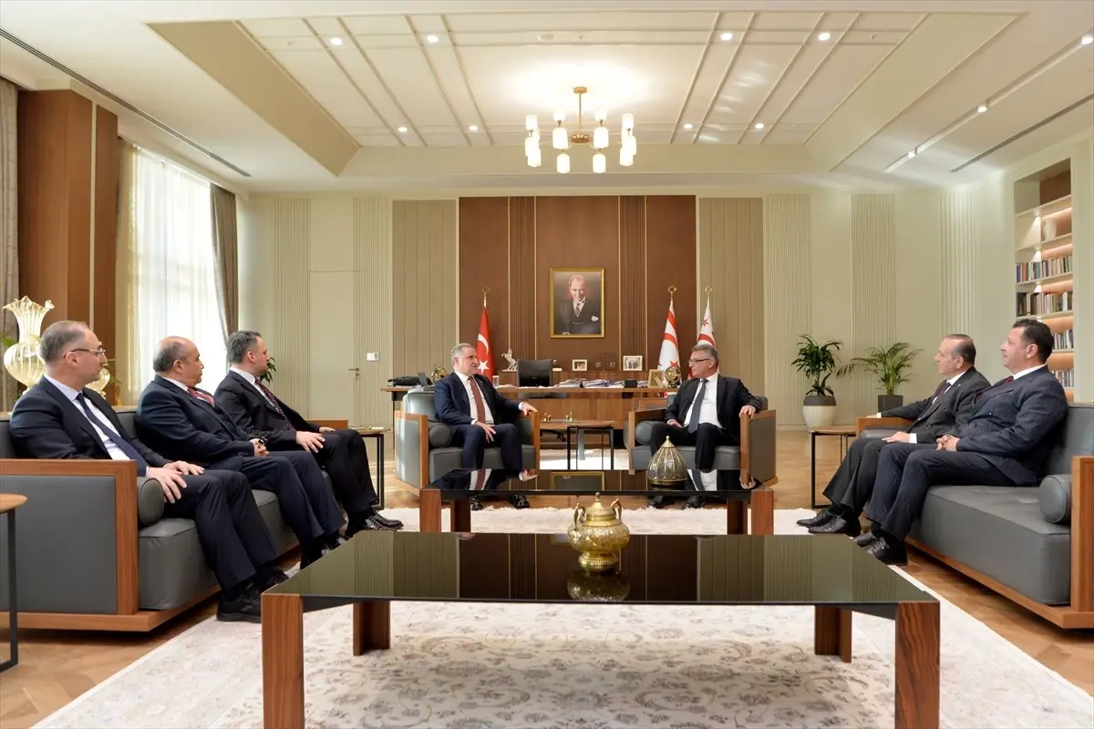 Erhürman, Gençlik ve Spor Bakanı Bak ile Görüşme Gerçekleştirdi