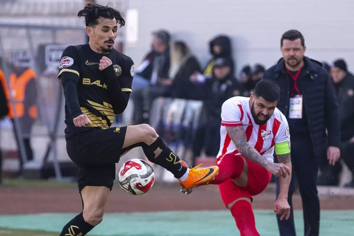 Çorum FK, 90+4 Dakikada Boluspor'u Geçerek 2-1 Galip Geldi ve Puanını 56'ya Çıkardı